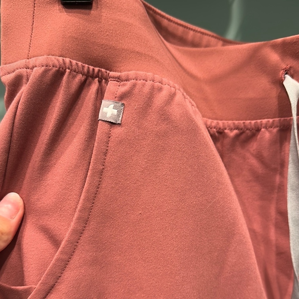 Figs technical collection Pink Jogger Pants - Picture 3 of 8